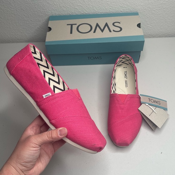 Toms Shoes - NEW Toms Raspberry Heritage Canvas Slip-On Shoes Size 8.5
